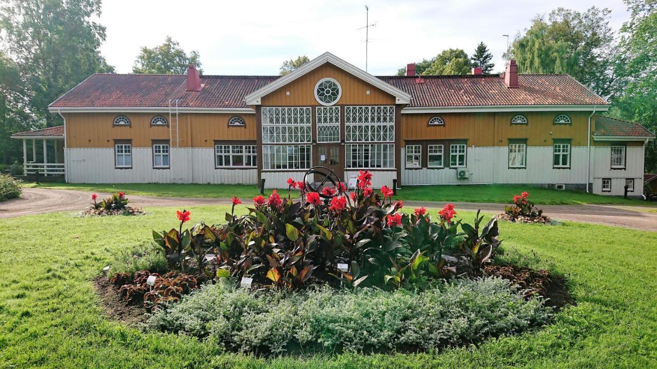 Aparthotel Lepaan Kartanon Toimela Zewnętrze zdjęcie